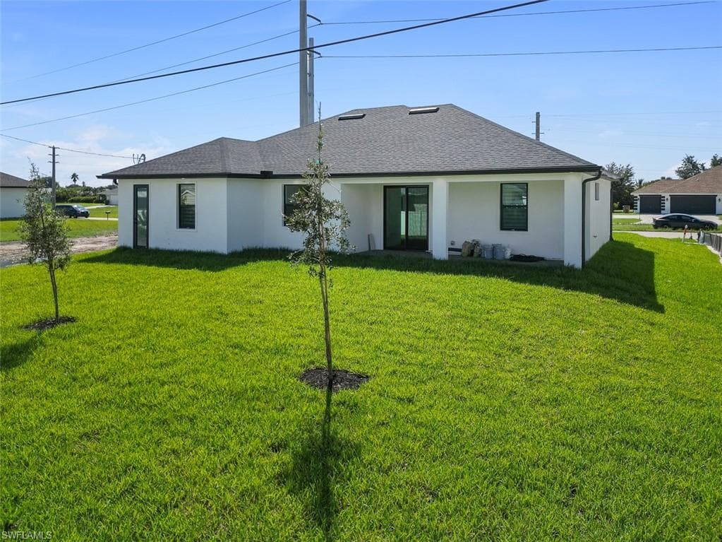 209 Kismet Pkwy E, Cape Coral, FL 33909-34