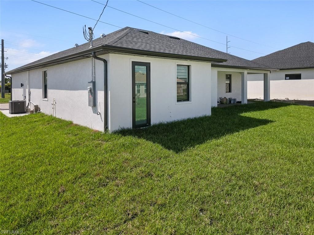 209 Kismet Pkwy E, Cape Coral, FL 33909-35