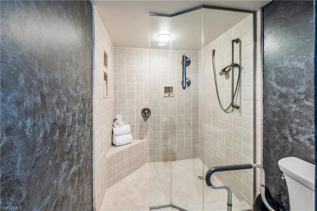4551 Gulf Shore Blvd N 600, Naples, FL 34103-23