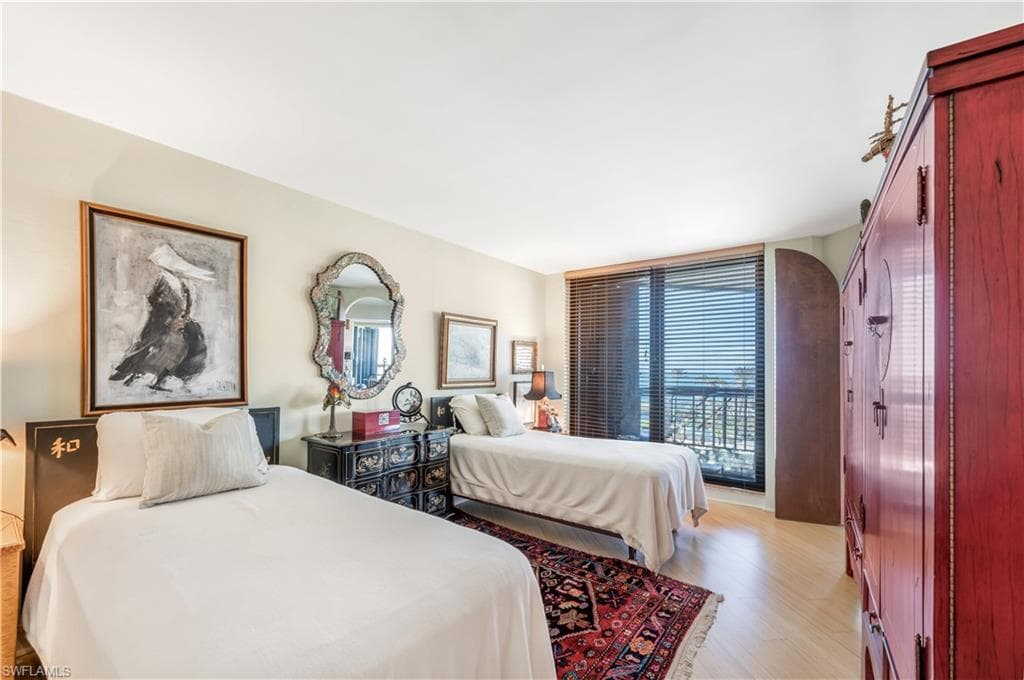 4551 Gulf Shore Blvd N 600, Naples, FL 34103-24