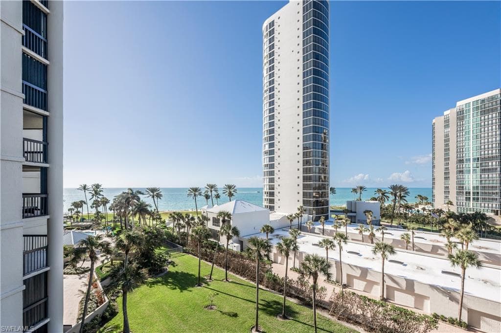 4551 Gulf Shore Blvd N 600, Naples, FL 34103-28