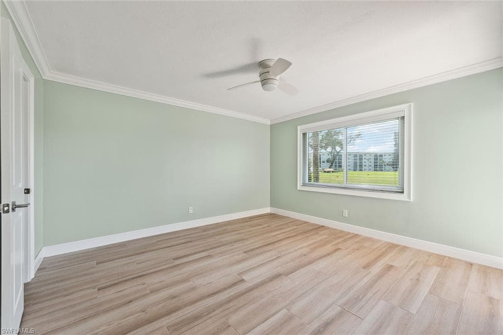 17 High Point Cir N 106, Naples, FL 34103-12