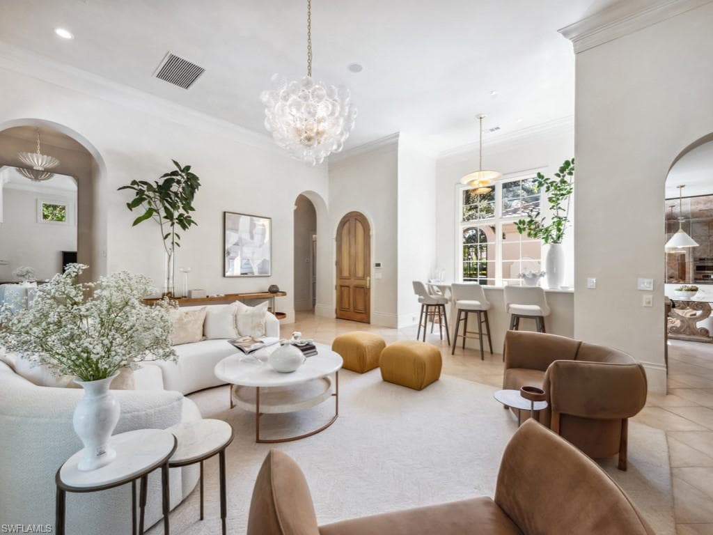 15627 Villoresi Way, Naples, FL 34110-5