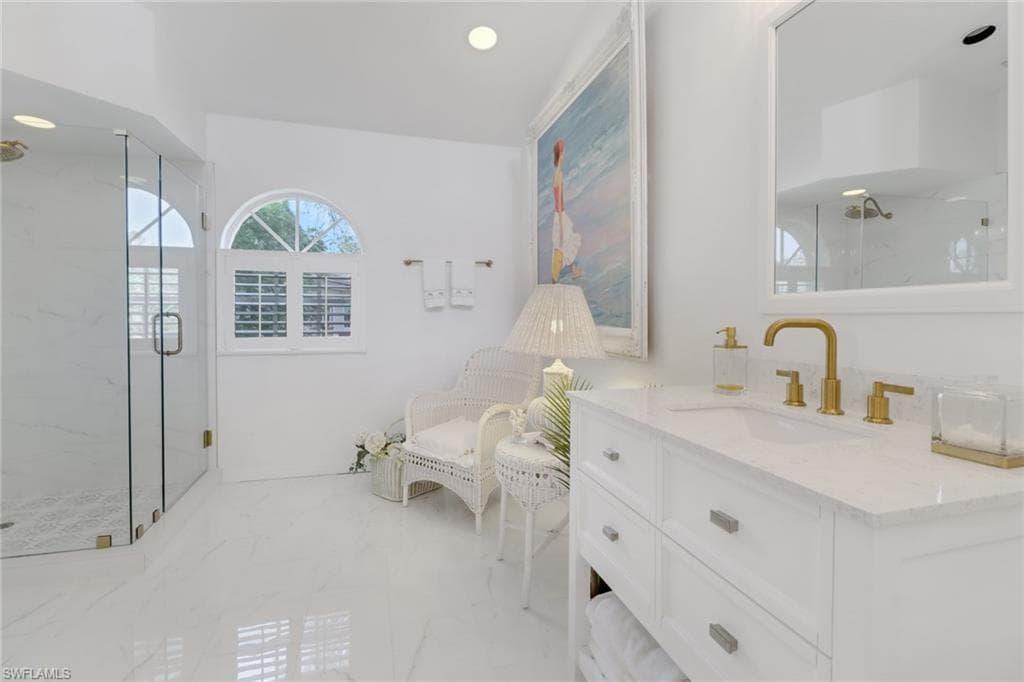 252 Via Perignon 10-3, Naples, FL 34119-31