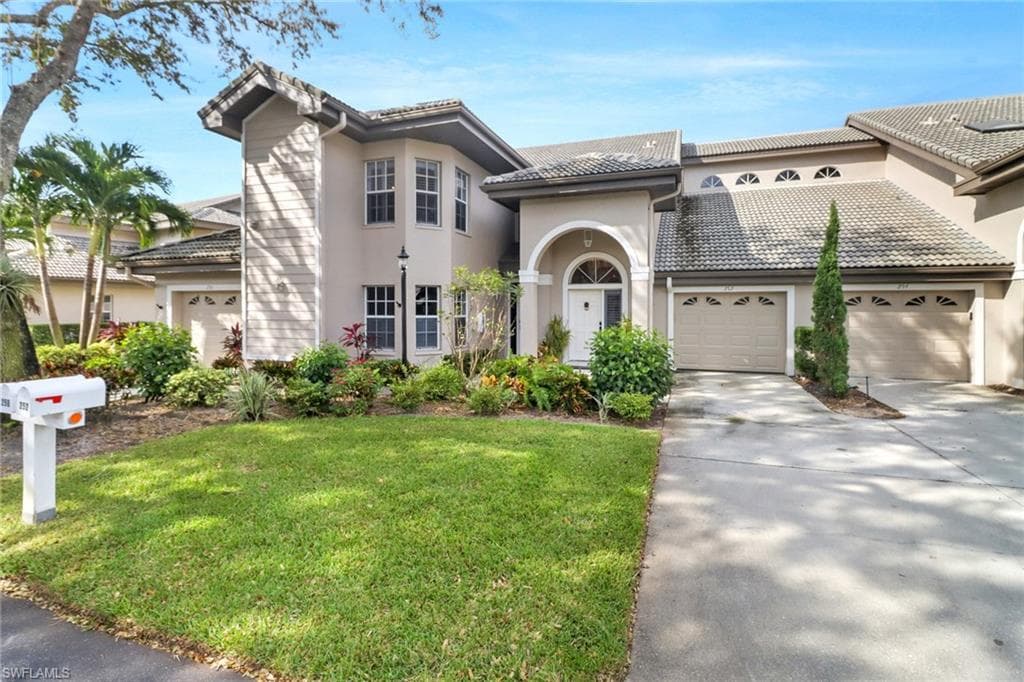 252 Via Perignon 10-3, Naples, FL 34119-3