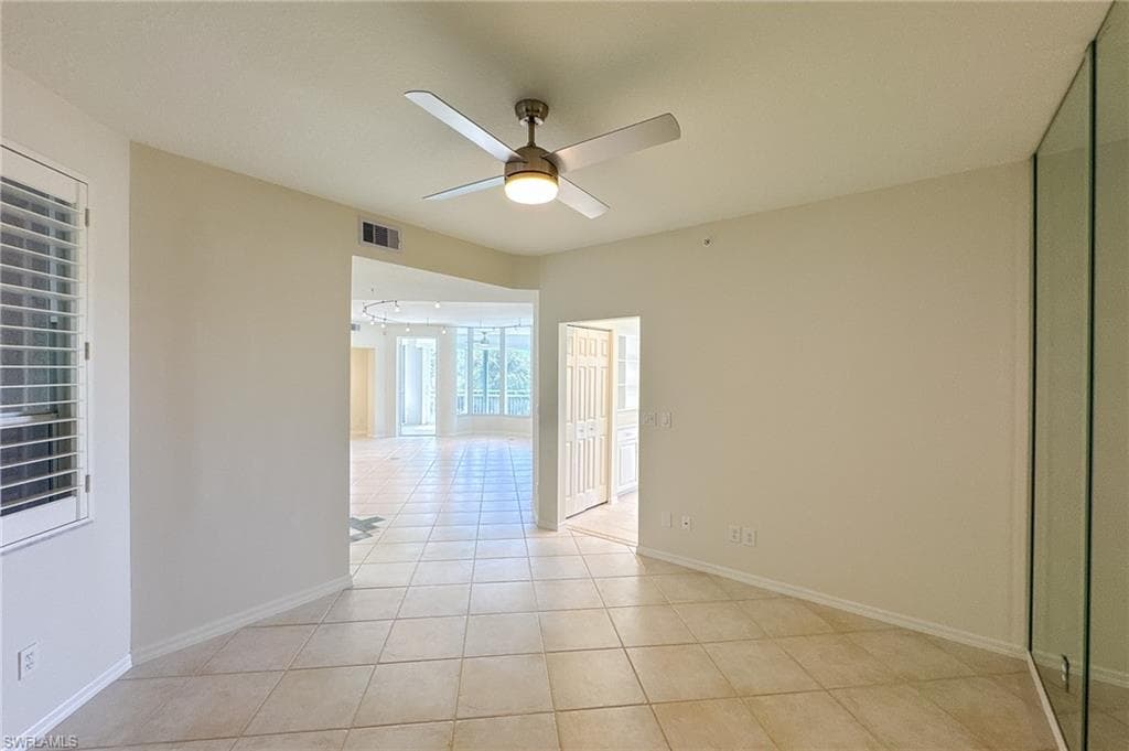 24330 Sandpiper Isle Way 203, Bonita Springs, FL 34134-9