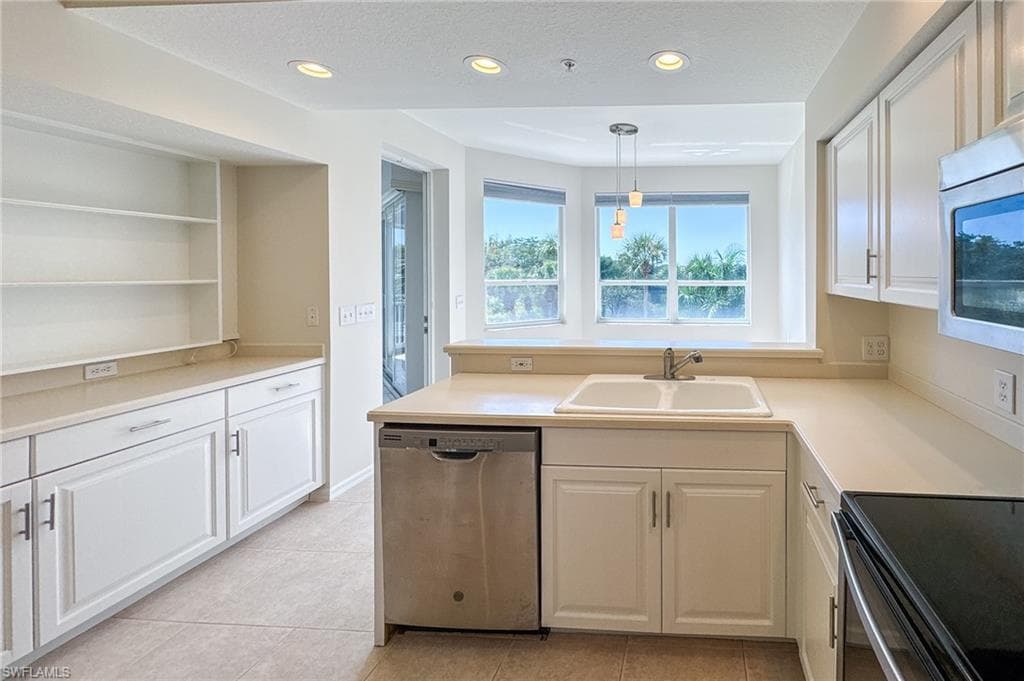 24330 Sandpiper Isle Way 203, Bonita Springs, FL 34134-12