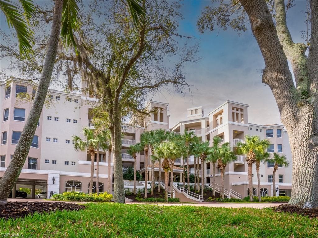 24330 Sandpiper Isle Way 203, Bonita Springs, FL 34134-20