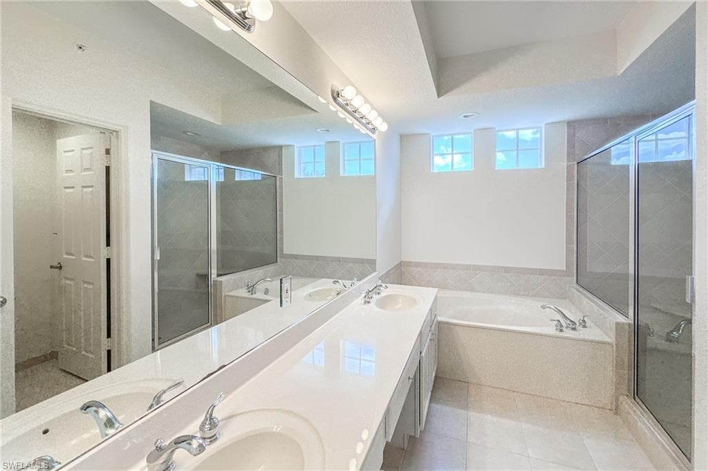 24330 Sandpiper Isle Way 203, Bonita Springs, FL 34134-7