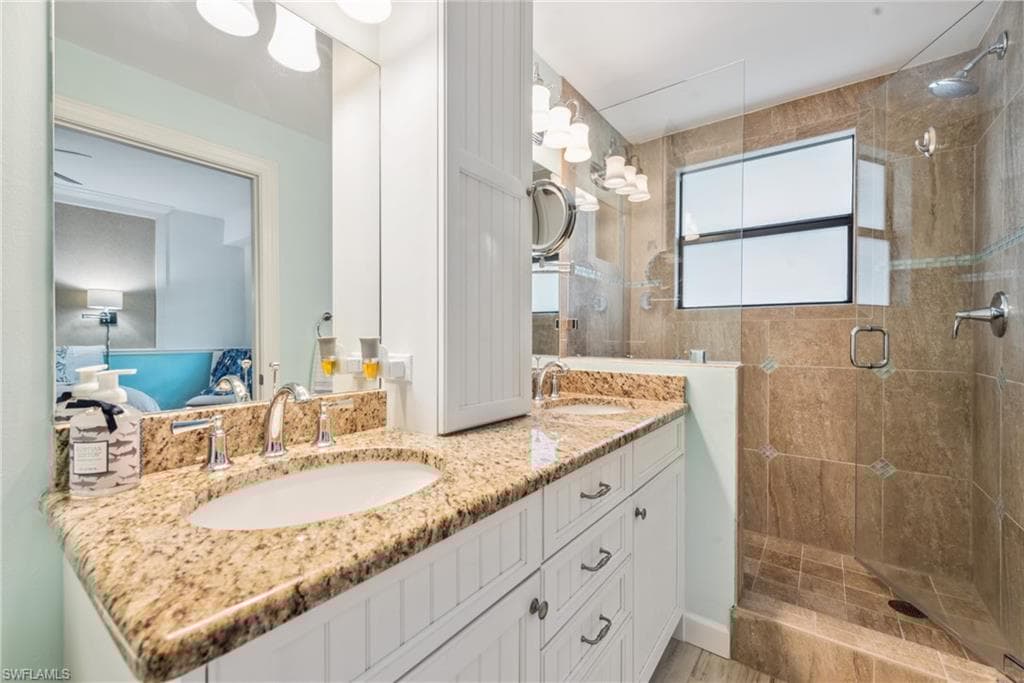 232 La Peninsula Blvd 232, Naples, FL 34113-23