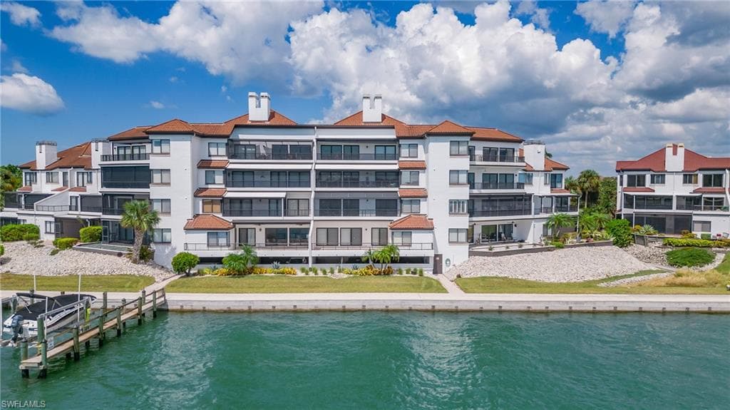 232 La Peninsula Blvd 232, Naples, FL 34113-30