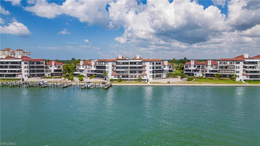 232 La Peninsula Blvd 232, Naples, FL 34113-32