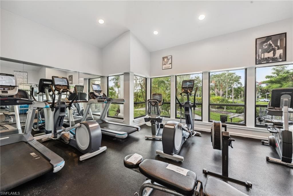 232 La Peninsula Blvd 232, Naples, FL 34113-39