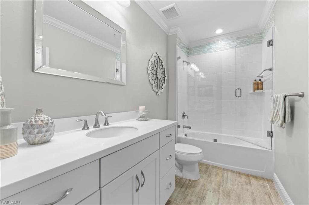 6954 Avalon Cir 703, Naples, FL 34112-25