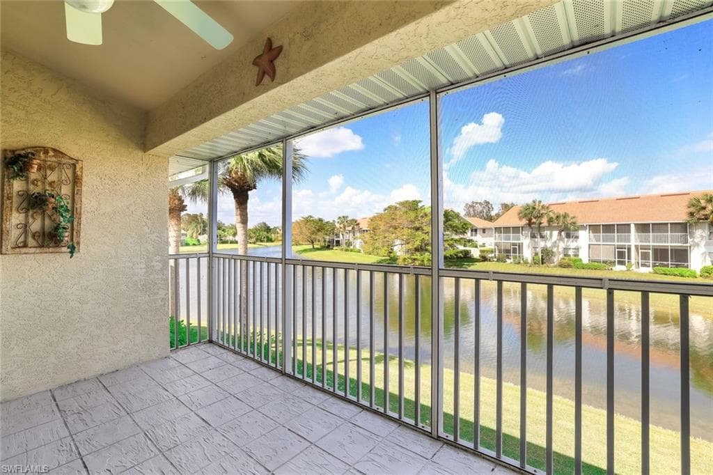 4970 Deerfield Way F-202, Naples, FL 34110-9