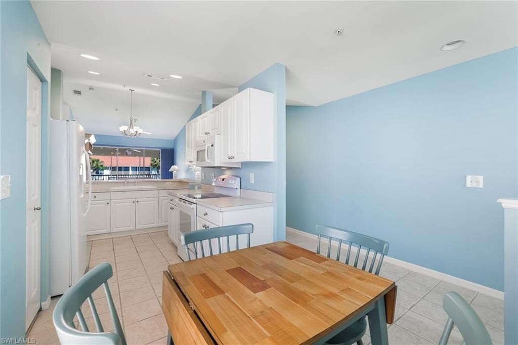 4970 Deerfield Way F-202, Naples, FL 34110-15