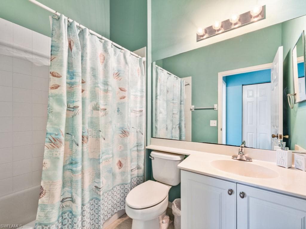 4970 Deerfield Way F-202, Naples, FL 34110-23