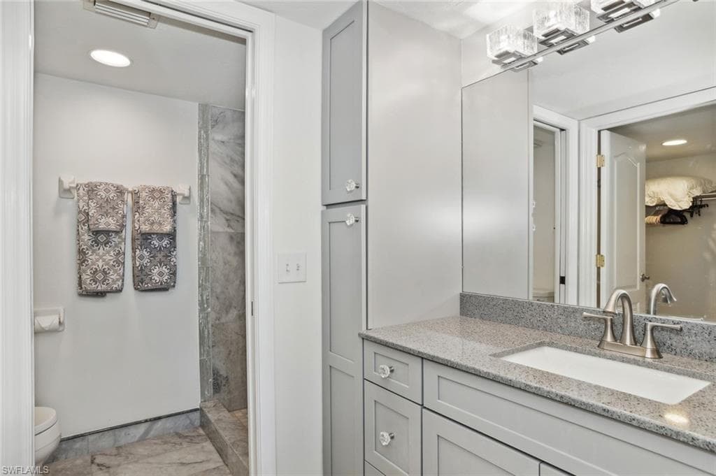 270 Collier Blvd 202, Marco Island, FL 34145-11
