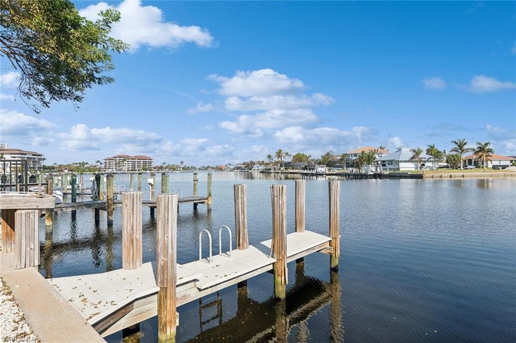 270 Collier Blvd 202, Marco Island, FL 34145-20