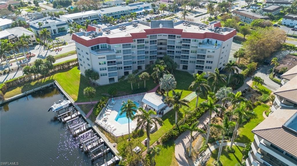 270 Collier Blvd 202, Marco Island, FL 34145-3