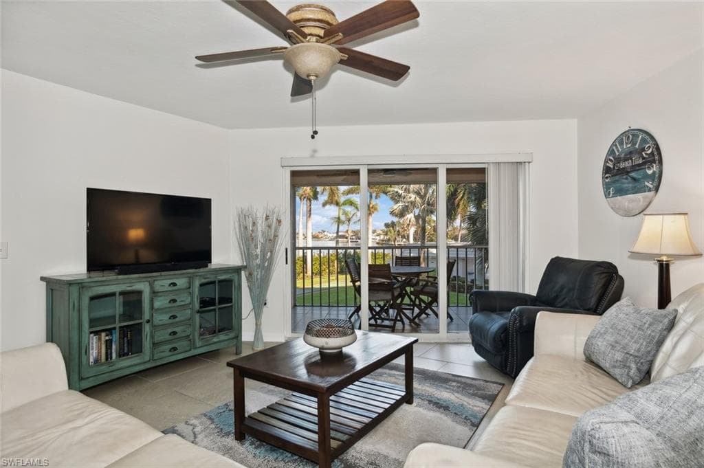 270 Collier Blvd 202, Marco Island, FL 34145-6