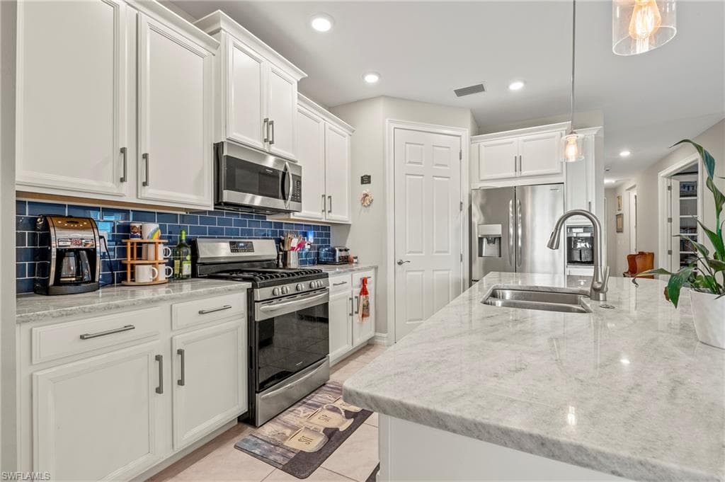 16704 Siesta Drum Way, Bonita Springs, FL 34135-6