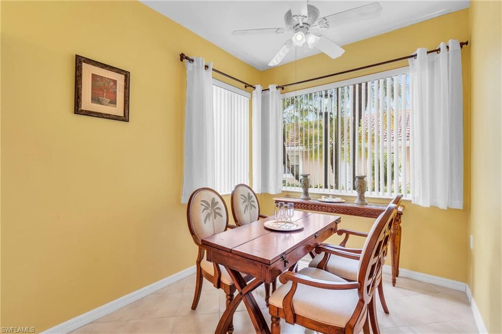 2365 Hidden Lake Ct 8001, Naples, FL 34112-9