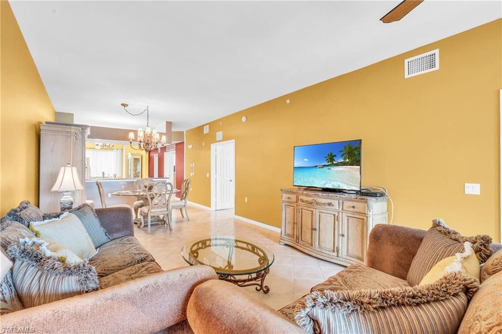 2365 Hidden Lake Ct 8001, Naples, FL 34112-14