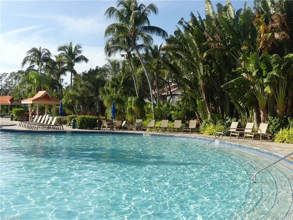 2365 Hidden Lake Ct 8001, Naples, FL 34112-32