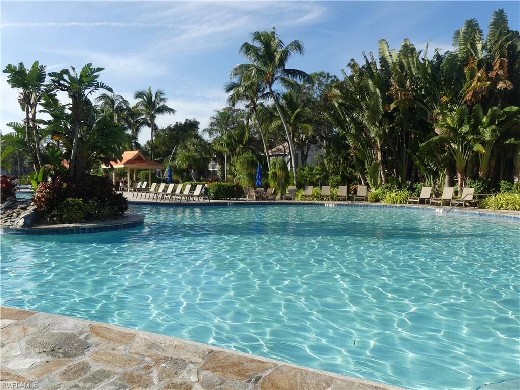 2365 Hidden Lake Ct 8001, Naples, FL 34112-33