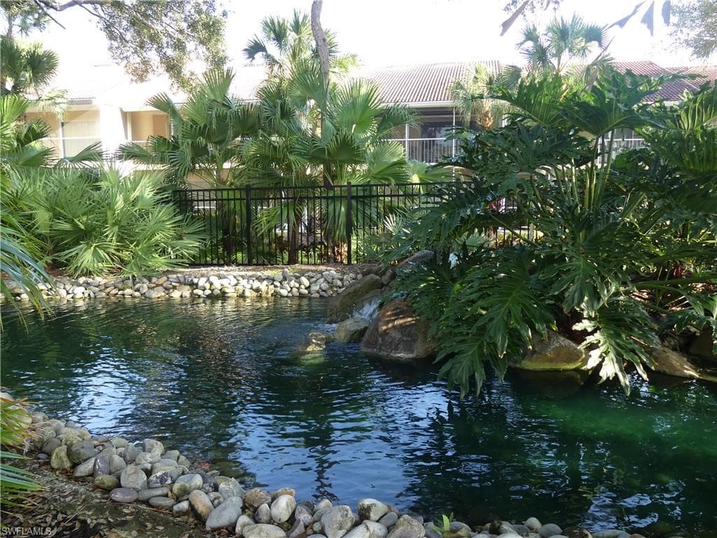 2365 Hidden Lake Ct 8001, Naples, FL 34112-35