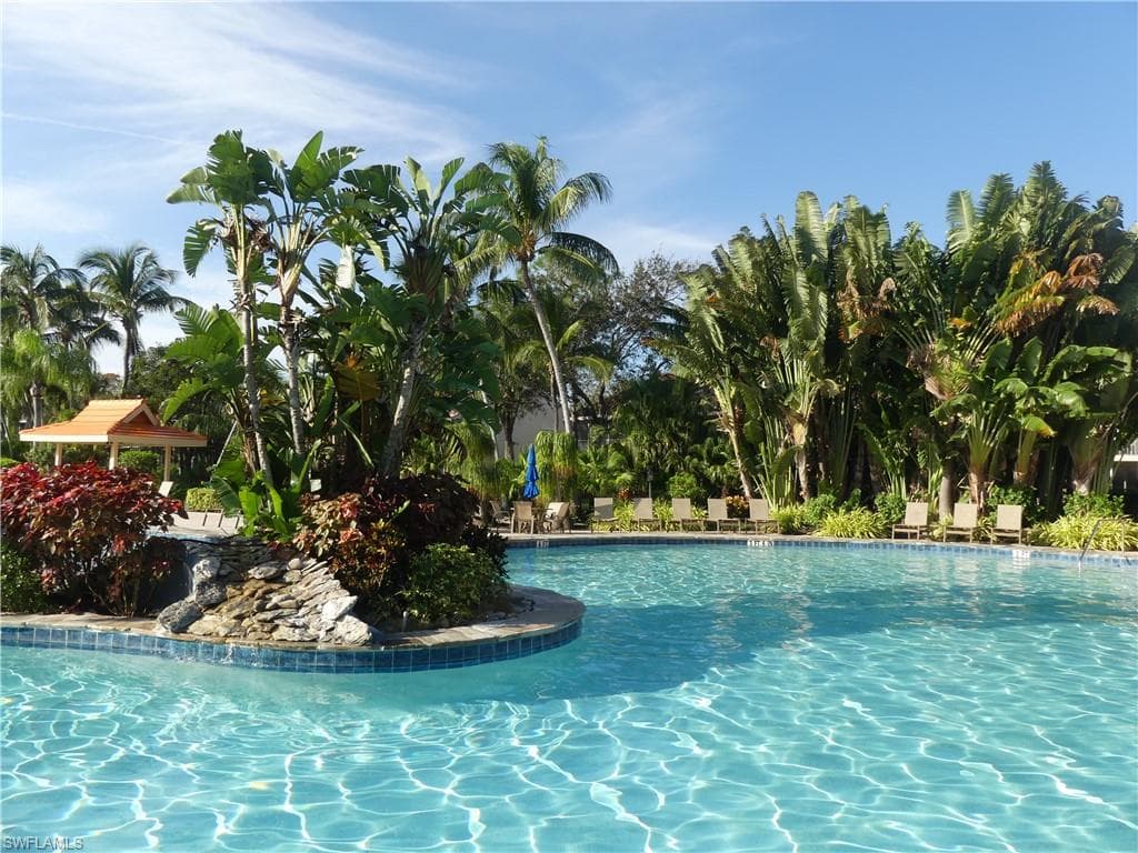 2365 Hidden Lake Ct 8001, Naples, FL 34112-2