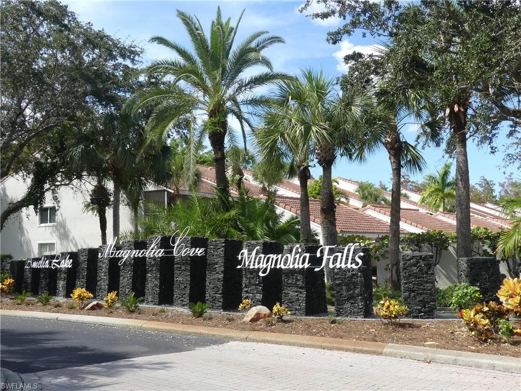 2365 Hidden Lake Ct 8001, Naples, FL 34112-4