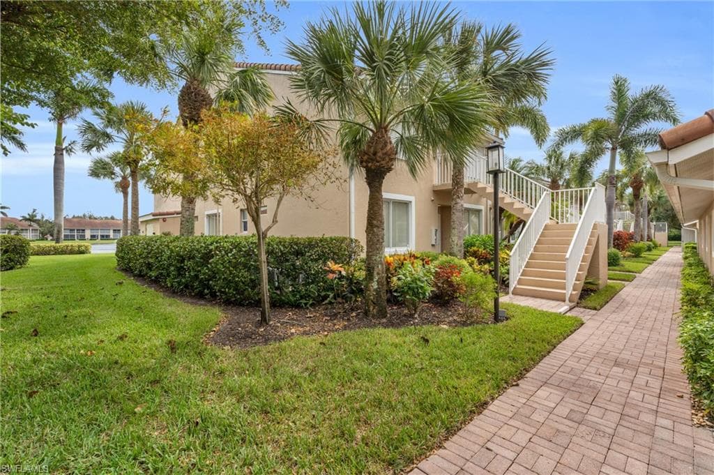 2365 Hidden Lake Ct 8001, Naples, FL 34112-6
