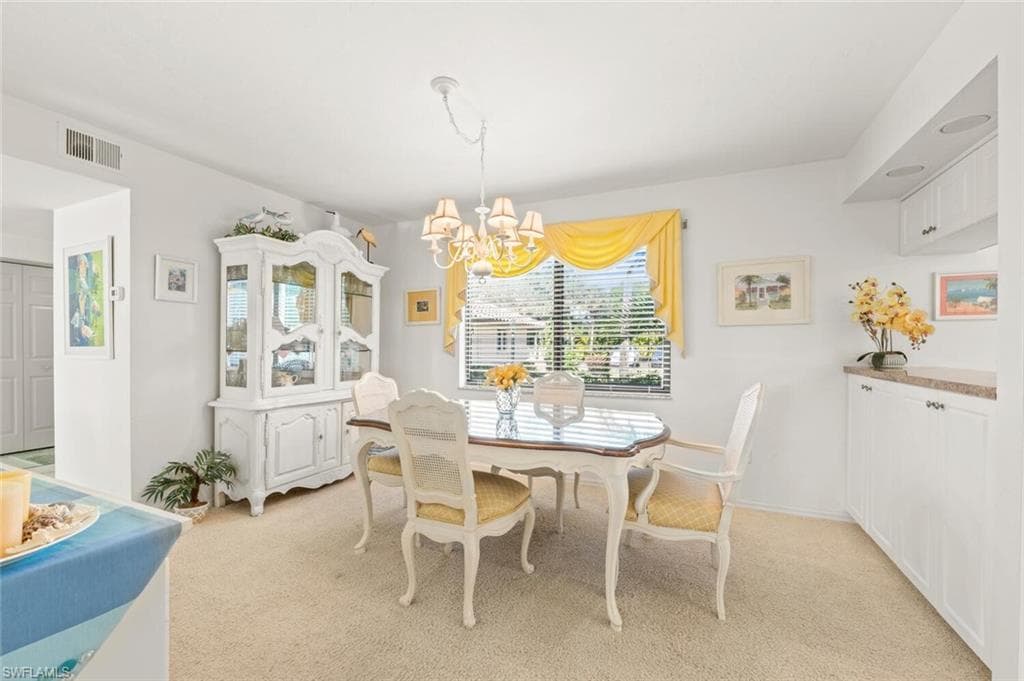 3219 Horse Carriage Way 11, Naples, FL 34105-8