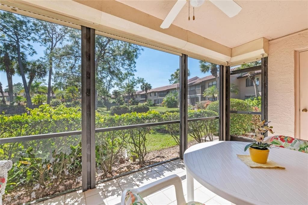 3219 Horse Carriage Way 11, Naples, FL 34105-20