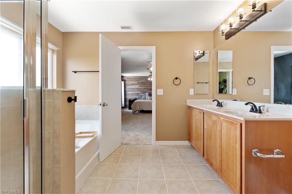 8100 Allamanda Ct, Lehigh Acres, FL 33972-21