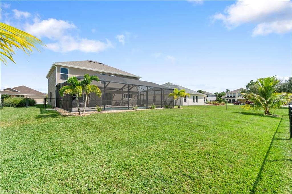 8100 Allamanda Ct, Lehigh Acres, FL 33972-35
