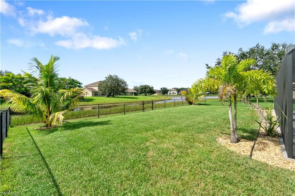 8100 Allamanda Ct, Lehigh Acres, FL 33972-36