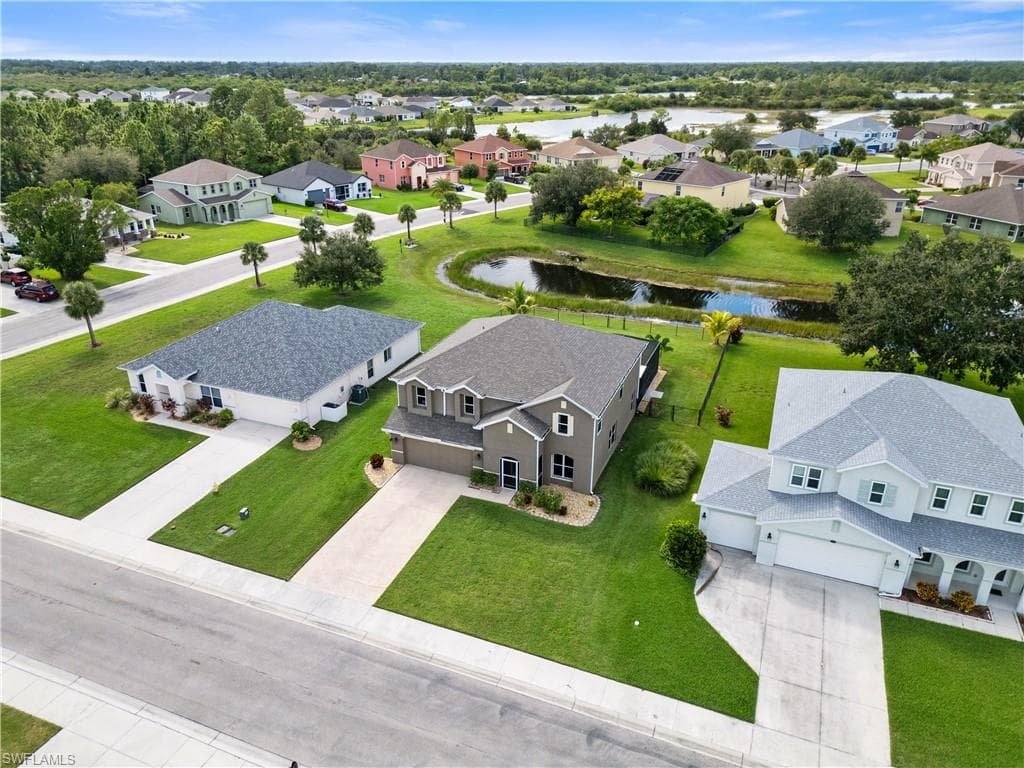 8100 Allamanda Ct, Lehigh Acres, FL 33972-3