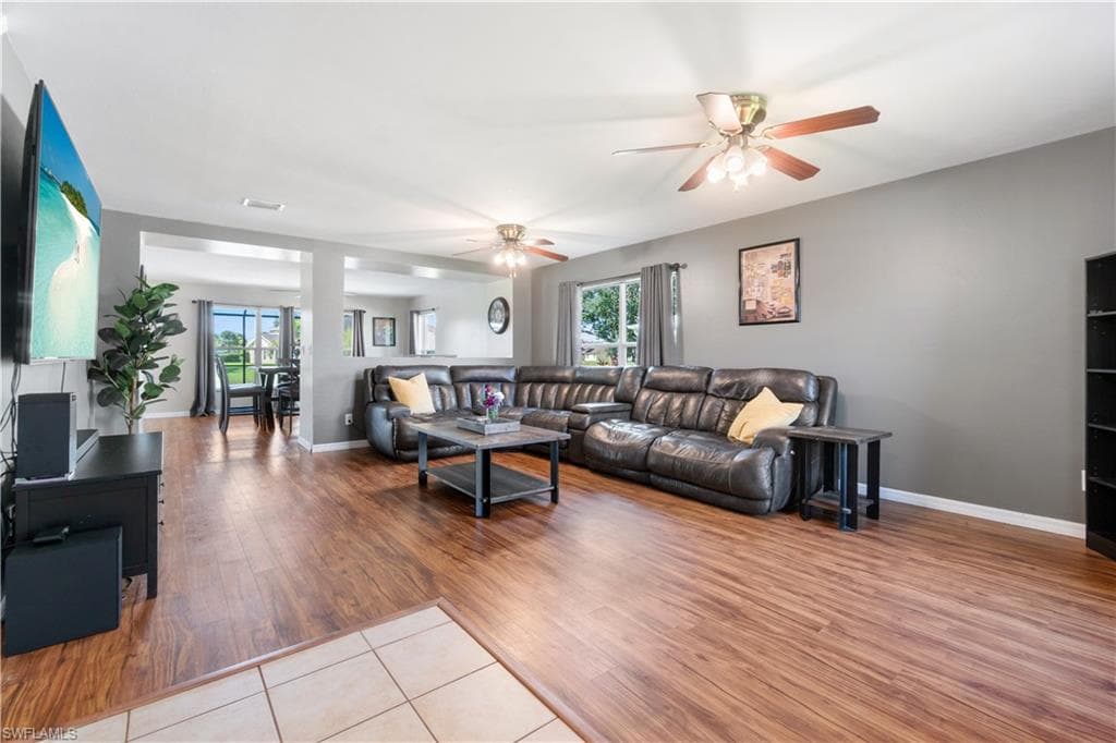 8100 Allamanda Ct, Lehigh Acres, FL 33972-7