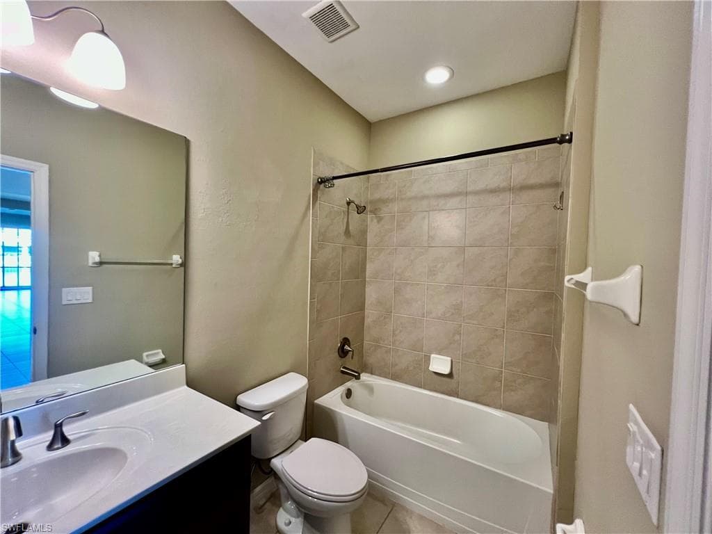 3889 Dunnster Ct, Fort Myers, FL 33916-18