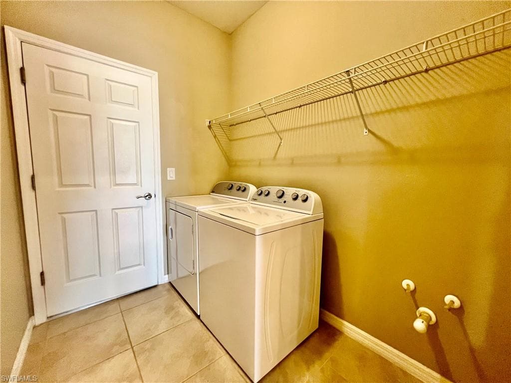 3889 Dunnster Ct, Fort Myers, FL 33916-19