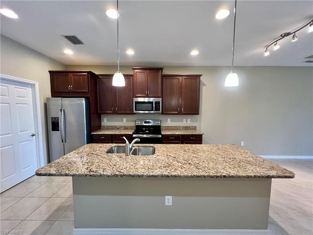 3889 Dunnster Ct, Fort Myers, FL 33916-4