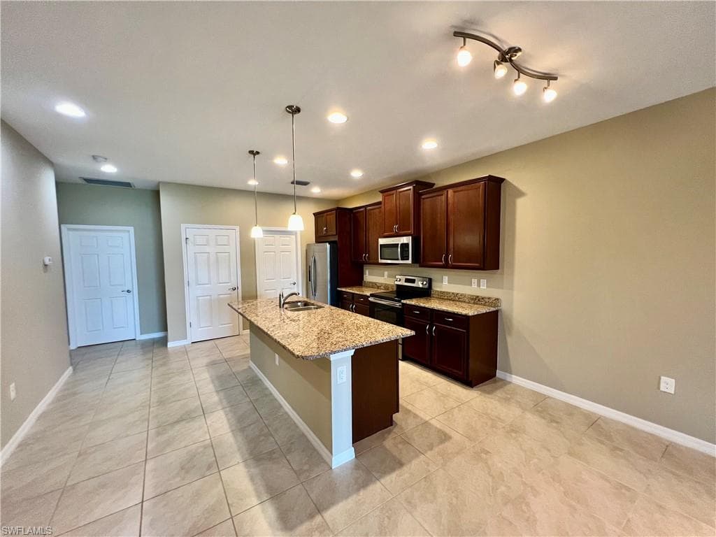3889 Dunnster Ct, Fort Myers, FL 33916-6