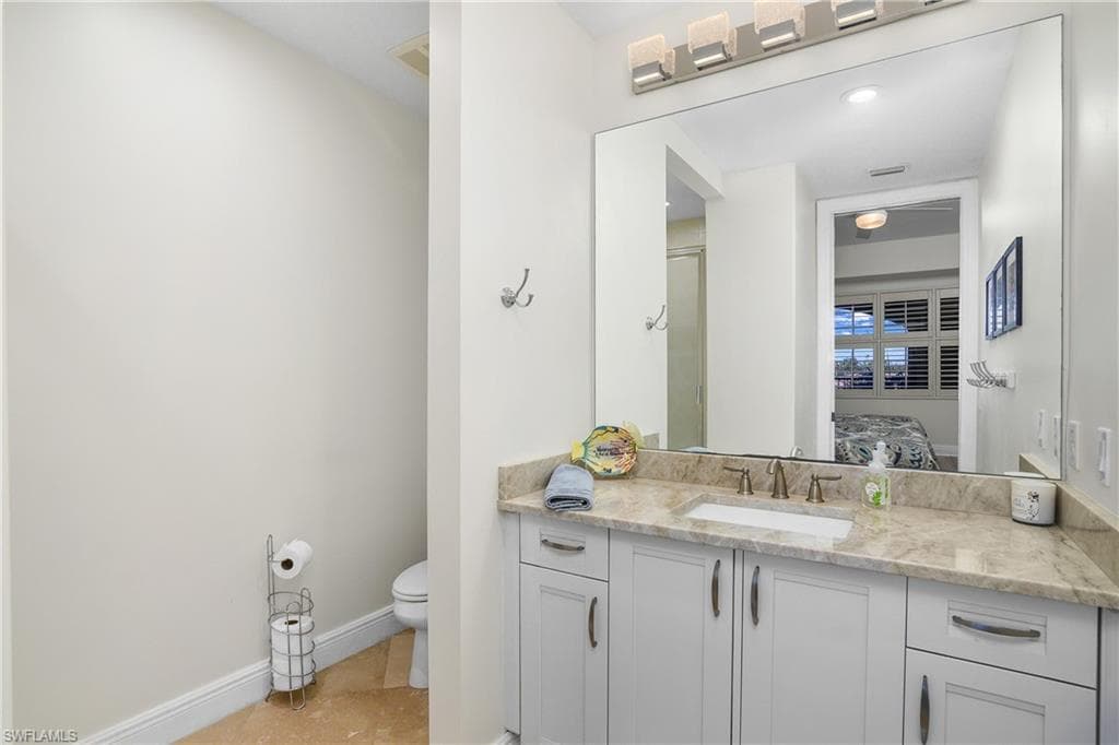 560 El Camino Real 1304, Naples, FL 34119-12