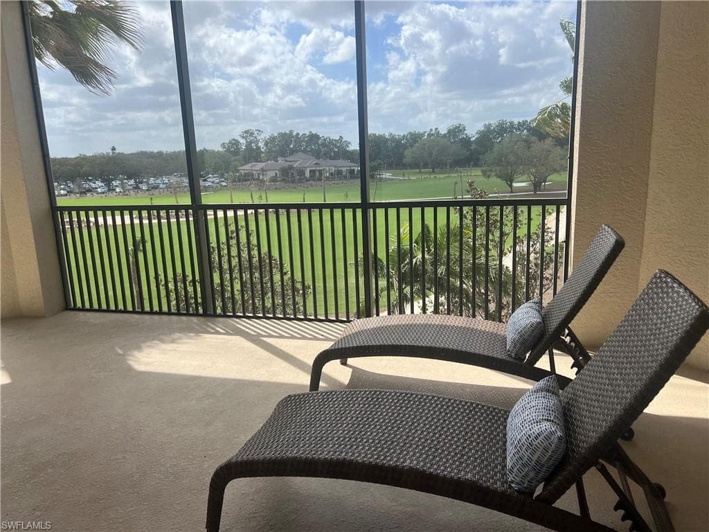 560 El Camino Real 1304, Naples, FL 34119-2