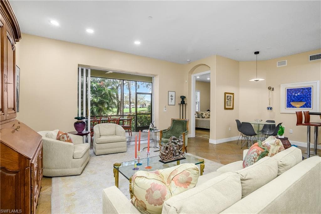 6130 Montelena Cir 1102, Naples, FL 34119-11
