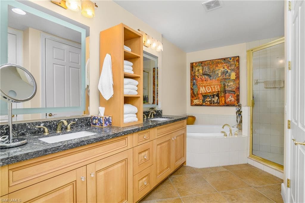 6130 Montelena Cir 1102, Naples, FL 34119-17