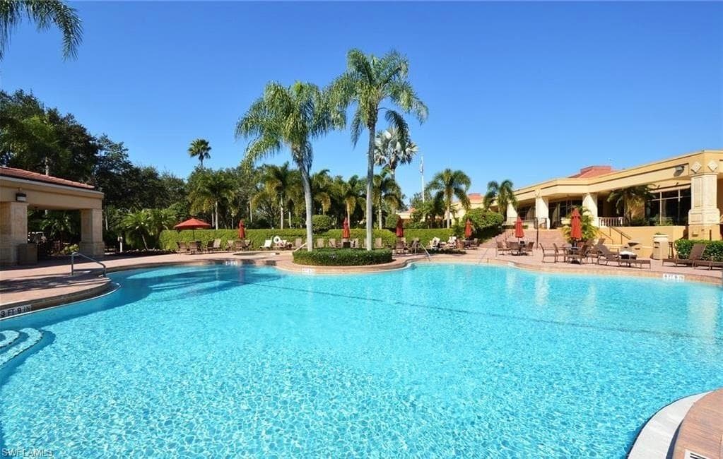 6130 Montelena Cir 1102, Naples, FL 34119-28